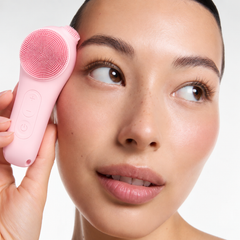 2-in-1 Silicone Facial Cleansing Brush with Heat & Vibration – Cleanse, Massage & Glow