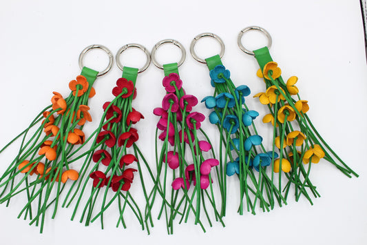 Add a Touch of Elegance with the Handmade Genuine Leather Flower Keychain – A Perfect Purse Charm & Bag Accessory